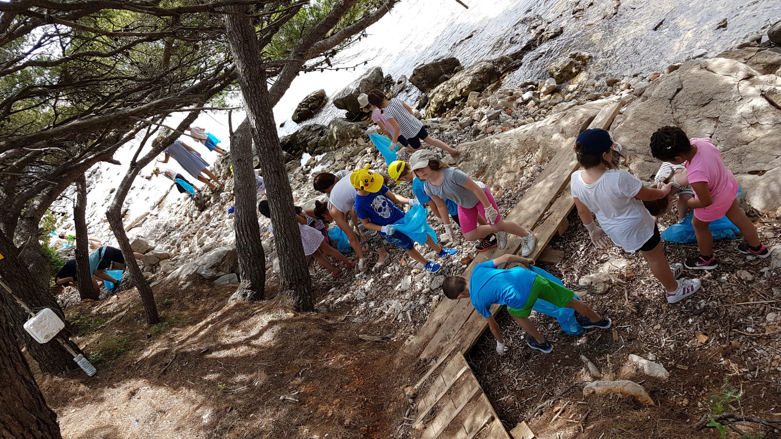 Pročitajte više o članku Predavanje prvašićima u Polačama te eko akcija čišćenja