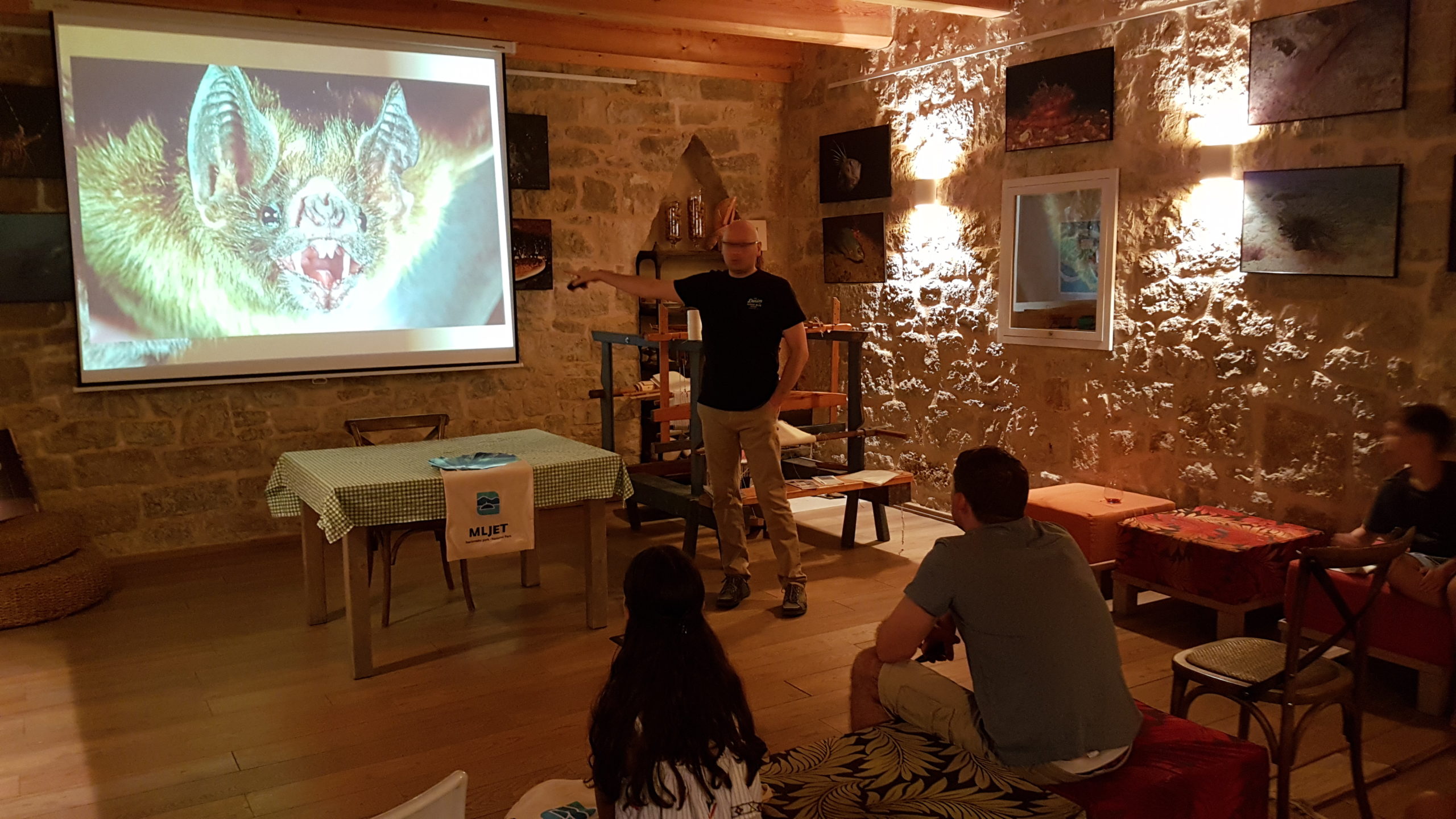 Pročitajte više o članku Održano predavanje “Šišmiši otoka Mljeta”