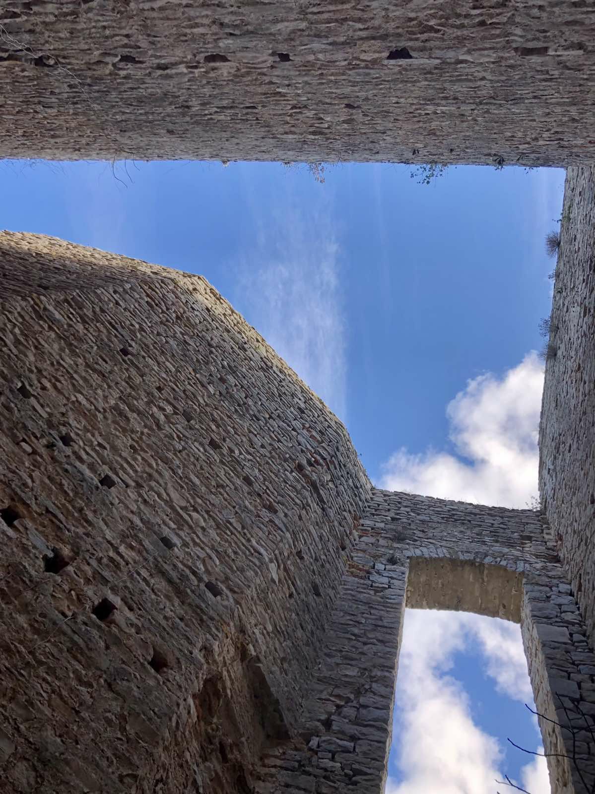 Pročitajte više o članku Pokrenuta inicijativa za izradu konzervatorskog elaborata za palaču u Polačama