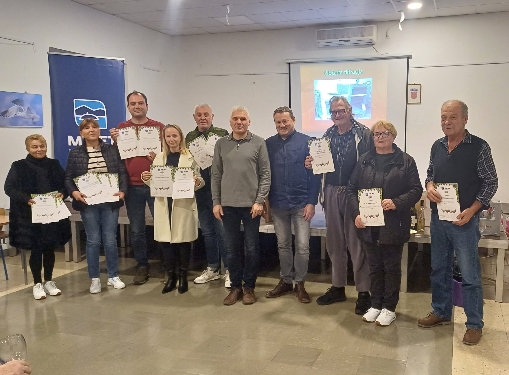 Pročitajte više o članku Održano predavanje, kušanje mladih vina i dodjela diploma s četvrtog ocjenjivanja mljetskih vina i jakih alkoholnih pića